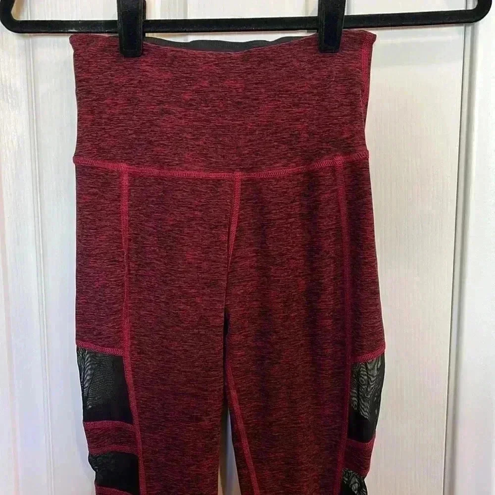 Beyond Yoga Red Black Leggings Space Dye Yoga Pants Active Workout Women’s Small